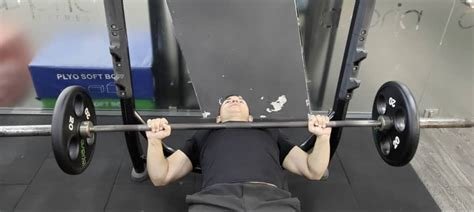 How Many Reps Of 135 To Bench 225