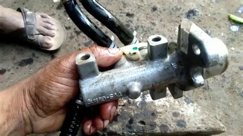 How To Repair A Master Cylinder