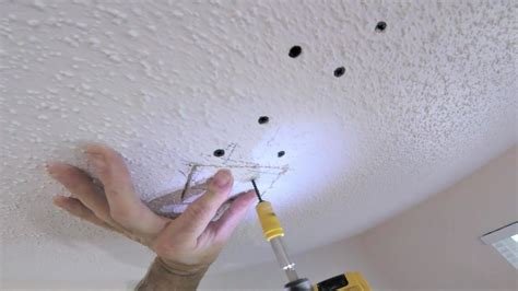 How To Repair Cracks İn Ceiling Plaster Boards